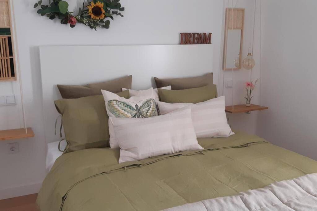 Sg Apartamentos La Casa De Carlos Vut47-229 Вальядолид Экстерьер фото